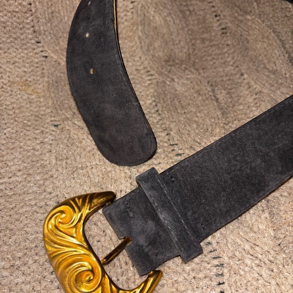 Vintage A. Brod Grey Suede Belt Gold Ornate Buckle Size M 34” Made in USA - Picture 2 of 4